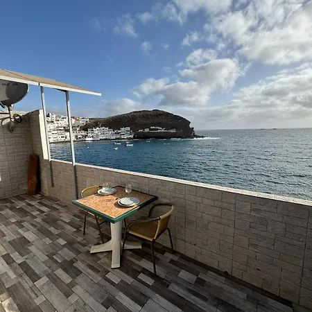 Ocean Attic By Wave