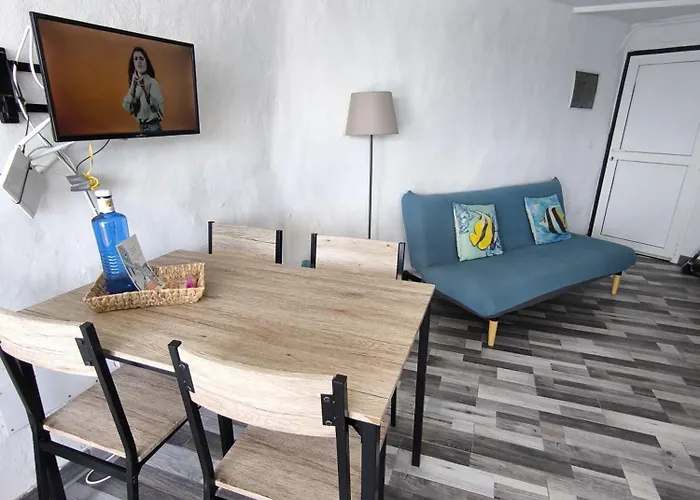 アパート Ocean Attic Tufia テルデ