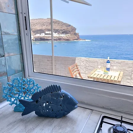 Ocean Attic Tufia * Telde